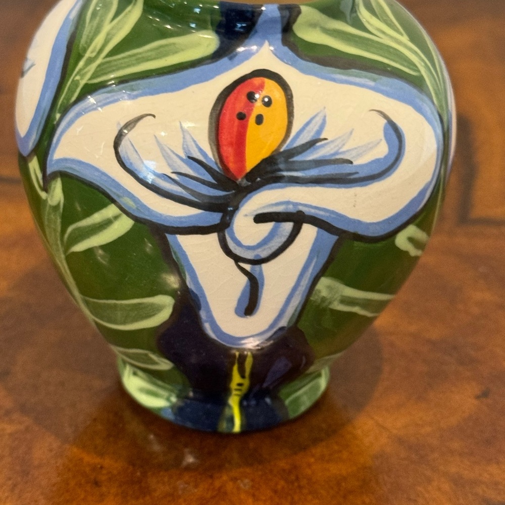 Hand made Calla Lilly Ceramic Vase 4 1/2 inches made in Nicaragua artist… - Picture 3 of 7